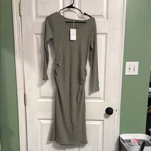 Elegant Ribbed Knit Dress in Olive Green
